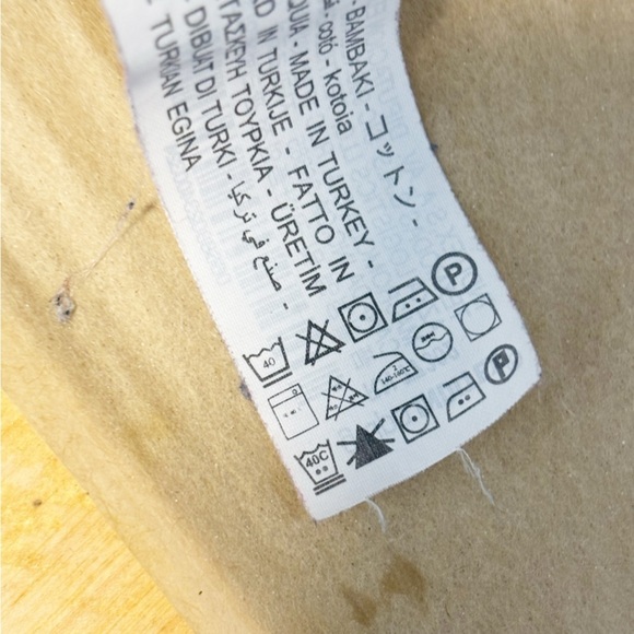 Zara High Rise Wide Leg Ripped Light Wash Jeans - Blogger Favourite 0 - Picture 12 of 14